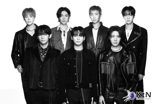 BTS 정면 보이콧에 결국 무릎 꿇은 그래미…'아시안 팝 부문' 전면 개편 착수  사진=2026. 08.15 BTS_official  sns  갈무리 그룹 방탄소년단(BTS)의 그래미 어워즈 출품 전면 거부 선언에 시상식 주관사인 미국 레코딩 아카데미가 결국 한발 물러섰다. K trendy NEWS DB ⓒ케이 트렌디뉴스 무단전재 및 수집, 재배포금지