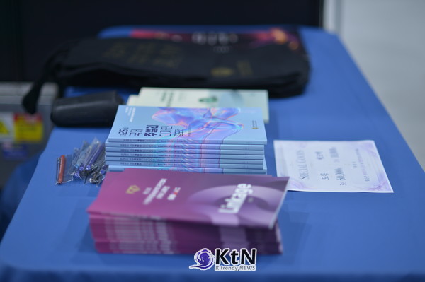 [인터뷰] 우하나 한국귀금속보석디자인협회 회장, 공모전에서 국제교류까지…K주얼리 디자인의 ‘다음 세대’ 사진=K trendy NEWS DB ⓒ케이 트렌디뉴스 무단전재 및 수집, 재배포금지