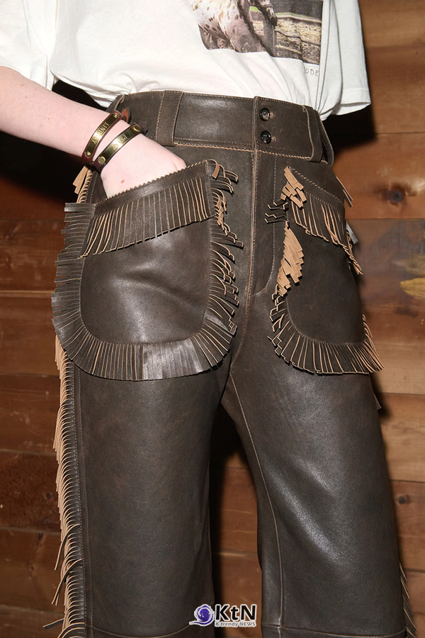 Bode Is in the Peak of Its Cowboy Era for SS27. 사진=YOKE, K trendy NEWS DB ⓒ케이 트렌디뉴스 무단전재 및 수집, 재배포금지