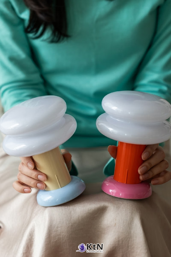 ILKW Upgrades Its Beloved SNOWMAN Lamp With 260 Hours of Battery Life. 사진=ILKWANG, K trendy NEWS DB ⓒ케이 트렌디뉴스 무단전재 및 수집, 재배포금지