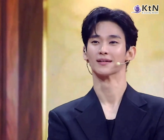 '1년 5개월' 침묵 깬 김수현, 인니 생방송 깜짝 등장…무대 위에서 보인 눈물의 정체 사진=2026. 08.25.(김수현은 24일(한국시간) 인도네시아 주요 방송사 RCTI의 창사 37주년 특집 생방송 프로그램 '마하카르야 RCTI 37(MAHAKARYA RCTI 37)'에 출연했다.) K trendy NEWS DB ⓒ케이 트렌디뉴스 무단전재 및 수집, 재배포금지