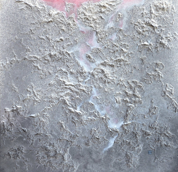 차영규_새벽을 깨우는 산_50.9×50.9cm_한지위에 오브제 및 먹과 채색_2026