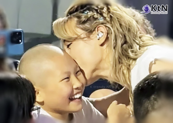 그룹 방탄소년단(BTS) 지민이 소아암 투병 중인 어린 팬 올리비아에게 건넨 선물과 포옹이 전 세계 아미(ARMY)의 기부로 이어졌다.   사진=2026. 08.26. 미국의 소아암 환아 지원단체 '히어로즈 포 칠드런(Heroes for Children·아이들을 위한 영웅들)' K trendy NEWS DB ⓒ케이 트렌디뉴스 무단전재 및 수집, 재배포금지