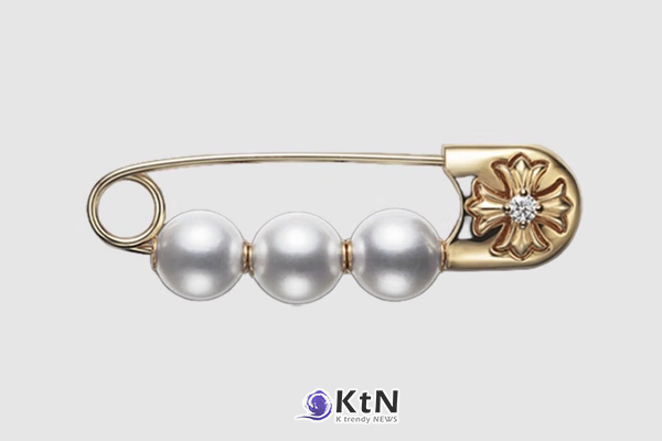 Chrome Hearts and Mikimoto Tease Closer Look at the Collaborative Gold Pearl Jewelry Collection, 사진=Chrome Hearts and Mikimoto, K trendy NEWS DB ⓒ케이 트렌디뉴스 무단전재 및 수집, 재배포금지