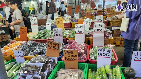추석 민생대책, 성수품 18만3000t 역대 최대…농축산물 40%·수산물 50% 할인  사진=2026. 09.01 전통시장.K trendy NEWS DB ⓒ케이 트렌디뉴스 무단전재 및 수집, 재배포금지