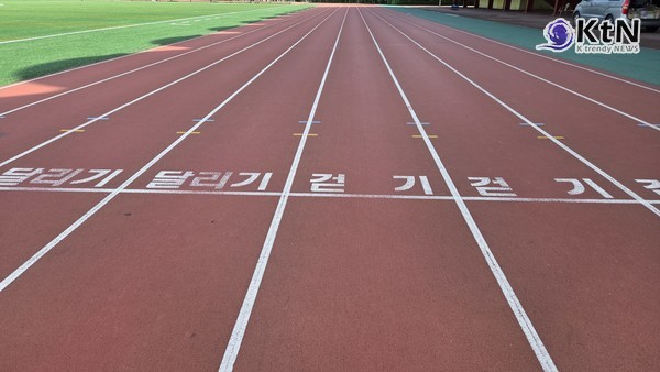 숨 찰 필요 없다… 걷듯 10분만 천천히 뛰었더니 뇌에 생긴 변화    사진=2026. 09.01.(건강 관리를 위해 숨이 턱 끝까지 차오르는 고강도 유산소 운동이나 긴 운동 시간에 부담을 느껴온 이들에게 하루 단 10분의 ‘슬로우 러닝’이 새로운 두뇌·신체 헬스케어 대안으로 주목받고 있다.)K trendy NEWS DB ⓒ케이 트렌디뉴스 무단전재 및 수집, 재배포금지