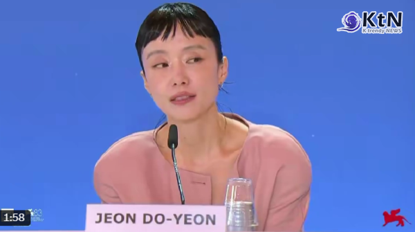 설경구·전도연·조여정·조인성 뭉쳤다…이창동 '가능한 사랑', 베니스 홀렸다  사진=2026. 09.06. 제83회 베니스영화제 공식 유튜브 채널 갈무리 (이창동 감독이 '버닝'(2018) 이후 8년 만에 내놓은 신작 '가능한 사랑'이 제83회 베니스국제영화제 공식 상영을 시작으로 글로벌 영화계의 이목을 집중시키고 있다.) K trendy NEWS DB ⓒ케이 트렌디뉴스 무단전재 및 수집, 재배포금지