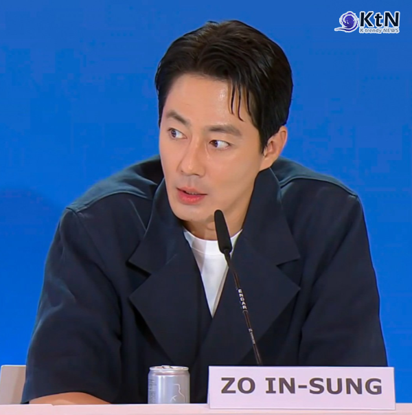 설경구·전도연·조여정·조인성 뭉쳤다…이창동 '가능한 사랑', 베니스 홀렸다  사진=2026. 09.06. 제83회 베니스영화제 공식 유튜브 채널 갈무리 (이창동 감독이 '버닝'(2018) 이후 8년 만에 내놓은 신작 '가능한 사랑'이 제83회 베니스국제영화제 공식 상영을 시작으로 글로벌 영화계의 이목을 집중시키고 있다.) K trendy NEWS DB ⓒ케이 트렌디뉴스 무단전재 및 수집, 재배포금지