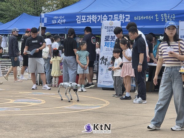[김포 인사이트②] 학교가 한옥마을로 나왔다…운양놀이마당에서 만난 아이들과 주민. 사진=K trendy NEWS DB ⓒ케이 트렌디뉴스 무단전재 및 수집, 재배포금지