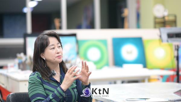 김현정(나비킴)작가. 사진= K trendy NEWS DB ⓒ케이 트렌디뉴스 무단전재 및 수집, 재배포금지