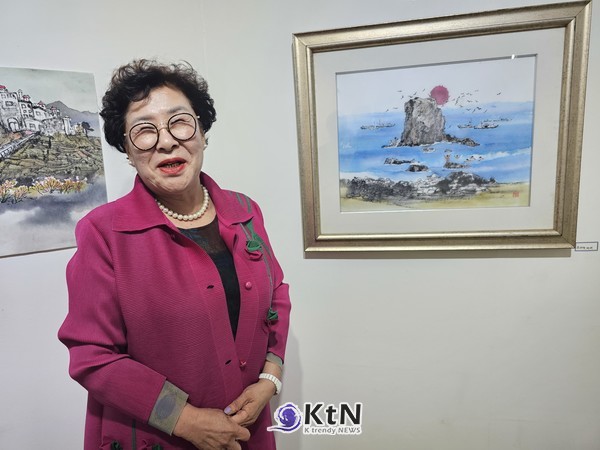 미국에서 잠깐 귀국하여 개인전을 오픈한 이순천 화가 (사진=조영식 기자)