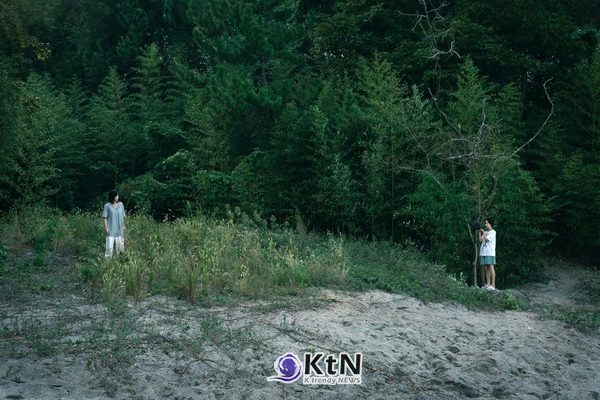 [가능한 사랑④] 조인성·조여정, 처음 들어선 이창동의 세계…상우의 침묵과 예지의 카메라. 사진=영화 스틸, K trendy NEWS DB ⓒ케이 트렌디뉴스 무단전재 및 수집, 재배포금지