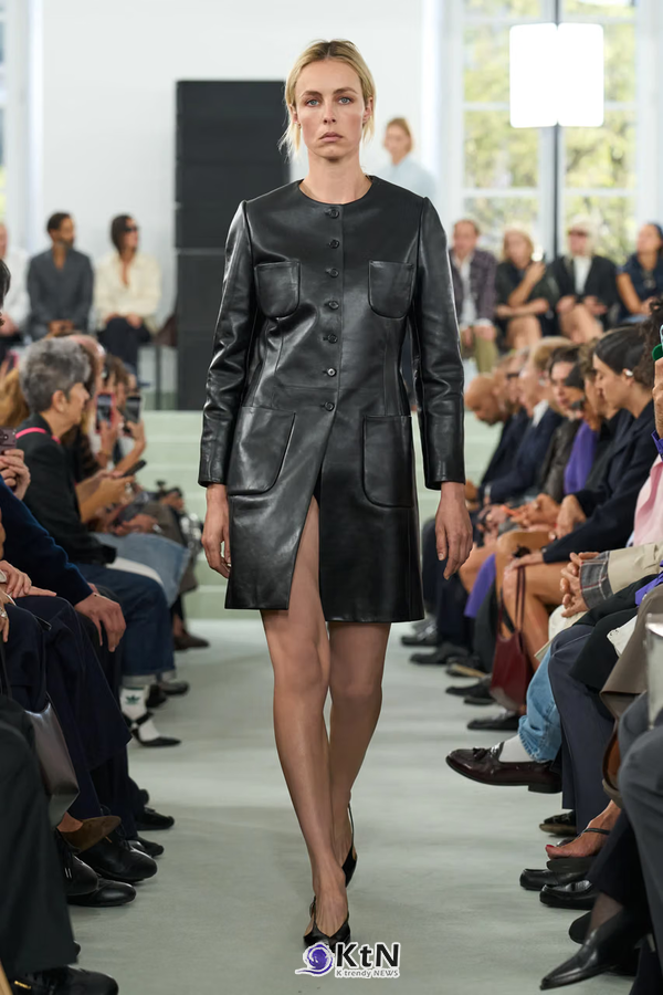 Jil Sander SS27 Puts a Wrinkle In Its Minimalism. 사진=Filippo Fior, K trendy NEWS DB ⓒ케이 트렌디뉴스 무단전재 및 수집, 재배포금지