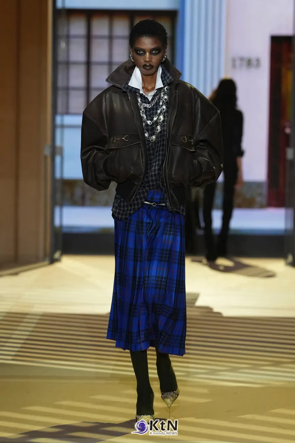 [Gucci SS27①] 구찌 SS27, 매장으로 만든 런웨이.  사진=Alessandro Lucioni/Vogue Runway, K trendy NEWS DB ⓒ케이 트렌디뉴스 무단전재 및 수집, 재배포금지