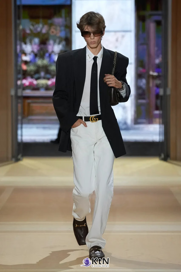 [Gucci SS27②] 짧아진 바지와 로퍼…뎀나가 바꾼 구찌 남성복.  사진=Alessandro Lucioni/Vogue Runway, K trendy NEWS DB ⓒ케이 트렌디뉴스 무단전재 및 수집, 재배포금지