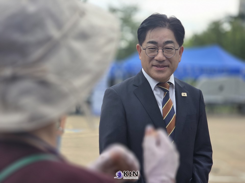 이기형 시장도 줄다리기 '한 팀'…"모두 어울리는 포용 도시로"​​​​​​​  /사진=K trendy NEWS DB ⓒ케이 트렌디뉴스 무단전재 및 수집, 재배포금지