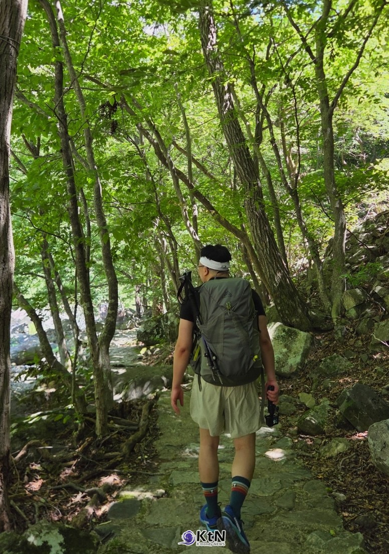 김길재 도심산장 대표가 장비를 설명할 때 가장 자주 되돌아가는 지점은 ‘안전’이다. /사진= 도심산장 @dosimsanjang 인스타그램, K trendy NEWS DB ⓒ케이 트렌디뉴스 무단전재 및 수집, 재배포금지