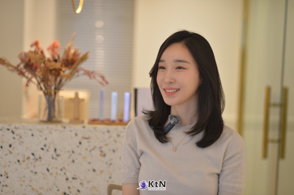  오은희 원장은 “외적인 변화뿐 아니라 내면적인 변화도 도와드리고 싶다”고 말했다.  /사진=K trendy NEWS DB ⓒ케이 트렌디뉴스 무단전재 및 수집, 재배포금지