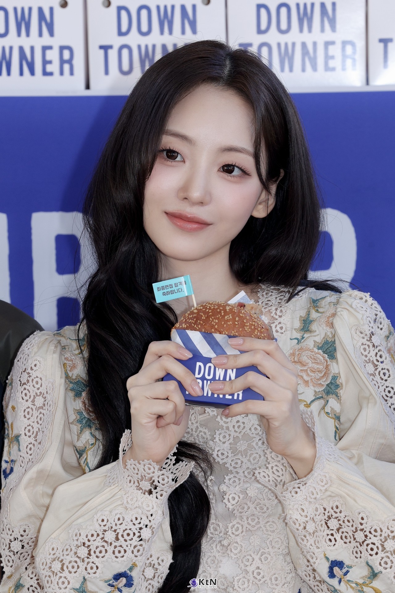 [KtN 현장포토]"면접관도 반할 단아함"…'최종면접' 조이현, 해운대 달군 프리패스상 아우라 [BIFF 2026] '최종면접' 조이현, 시선 붙잡는 단아한 아우라  사진=2026. 10.10.K trendy NEWS DB ⓒ케이 트렌디뉴스 무단전재 및 수집, 재배포금지
