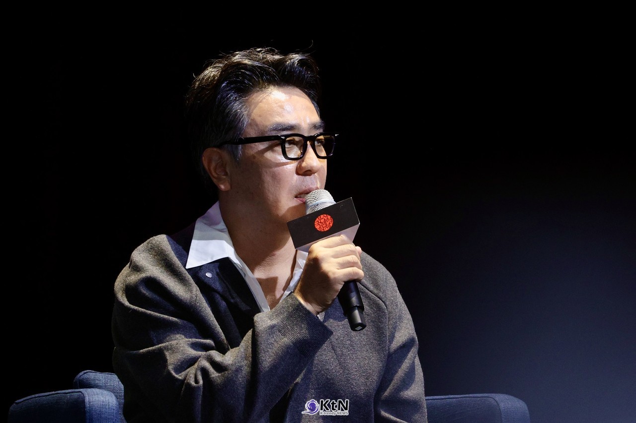 [제31회 부국제] 류승룡이 털어놓은 '정가네' 비하인드…신세계 문화홀 메운 뜨거운 환호   [BIFF 2026]  '액터스 하우스' 류승룡이 보여준 편안한 관록미  사진=2026. 10.10.K trendy NEWS DB ⓒ케이 트렌디뉴스 무단전재 및 수집, 재배포금지