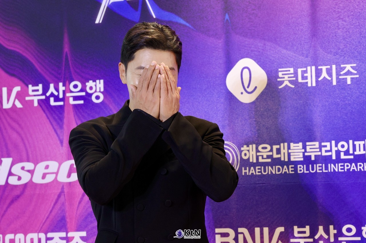 [KtN 현장] 부일영화상 5관왕 오른 '호프'의 저력, 음문석 첫 남우조연상 영예   사진=2026. 10.10.K trendy NEWS DB ⓒ케이 트렌디뉴스 무단전재 및 수집, 재배포금지