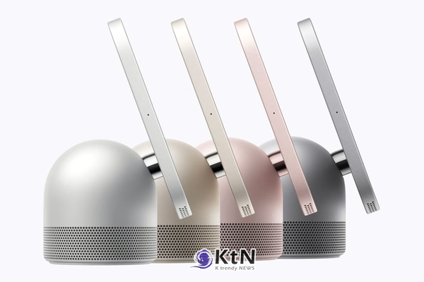 실버·스타라이트·로즈 핑크·스페이스 그레이 색상으로 구성된 Apple HomeView. 정사각형 디스플레이와 둥근 스피커 받침대를 결합했다. 사진=Apple 제공