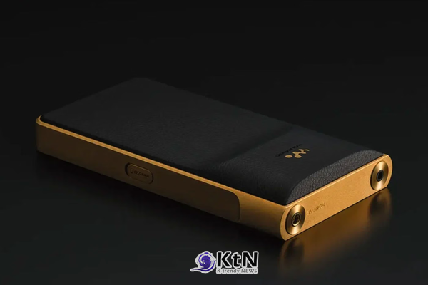 [워크맨의 역설①] 소니 금도금 워크맨 5899달러, 음질은 가격만큼 좋아졌나. 사진=Sony, K trendy NEWS DB ⓒ케이 트렌디뉴스 무단전재 및 수집, 재배포금지