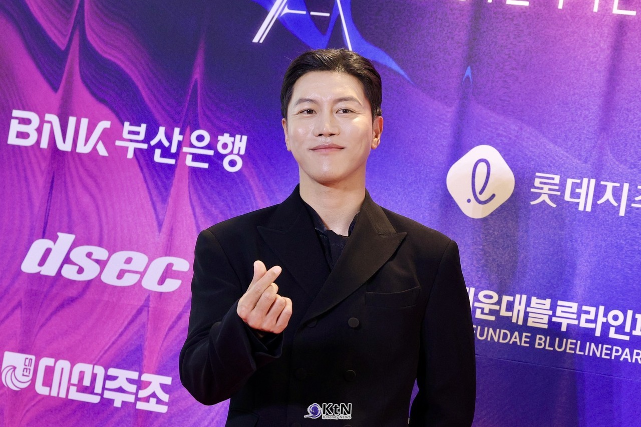 '호프' 신스틸러 음문석, 품절남 대열 합류…철통 보안 지킨 미모의 예비 신부 누구?   사진=2026. 10.21.K trendy NEWS DB ⓒ케이 트렌디뉴스 무단전재 및 수집, 재배포금지