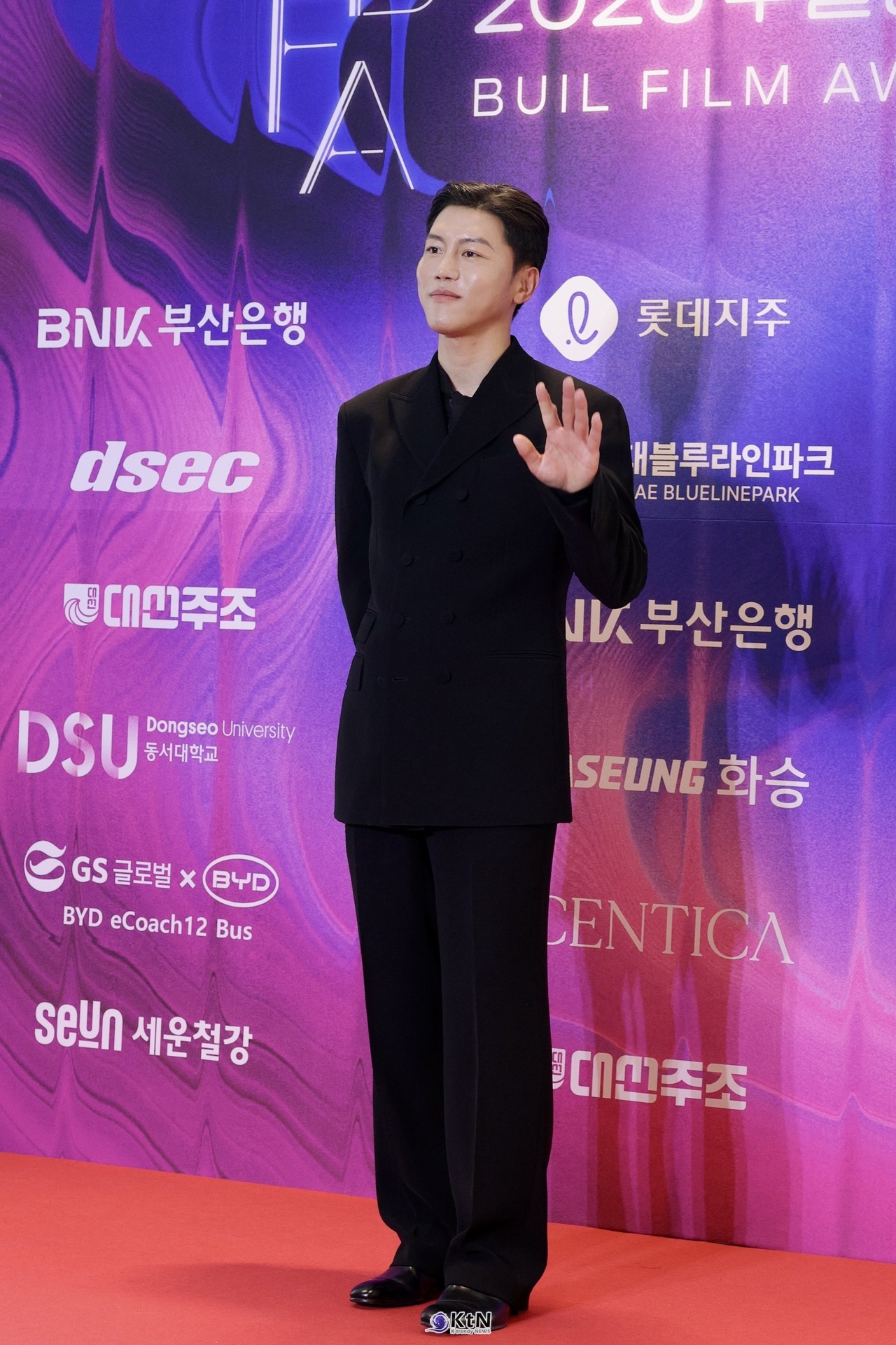'호프' 신스틸러 음문석, 품절남 대열 합류…철통 보안 지킨 미모의 예비 신부 누구?   사진=2026. 10.21.K trendy NEWS DB ⓒ케이 트렌디뉴스 무단전재 및 수집, 재배포금지