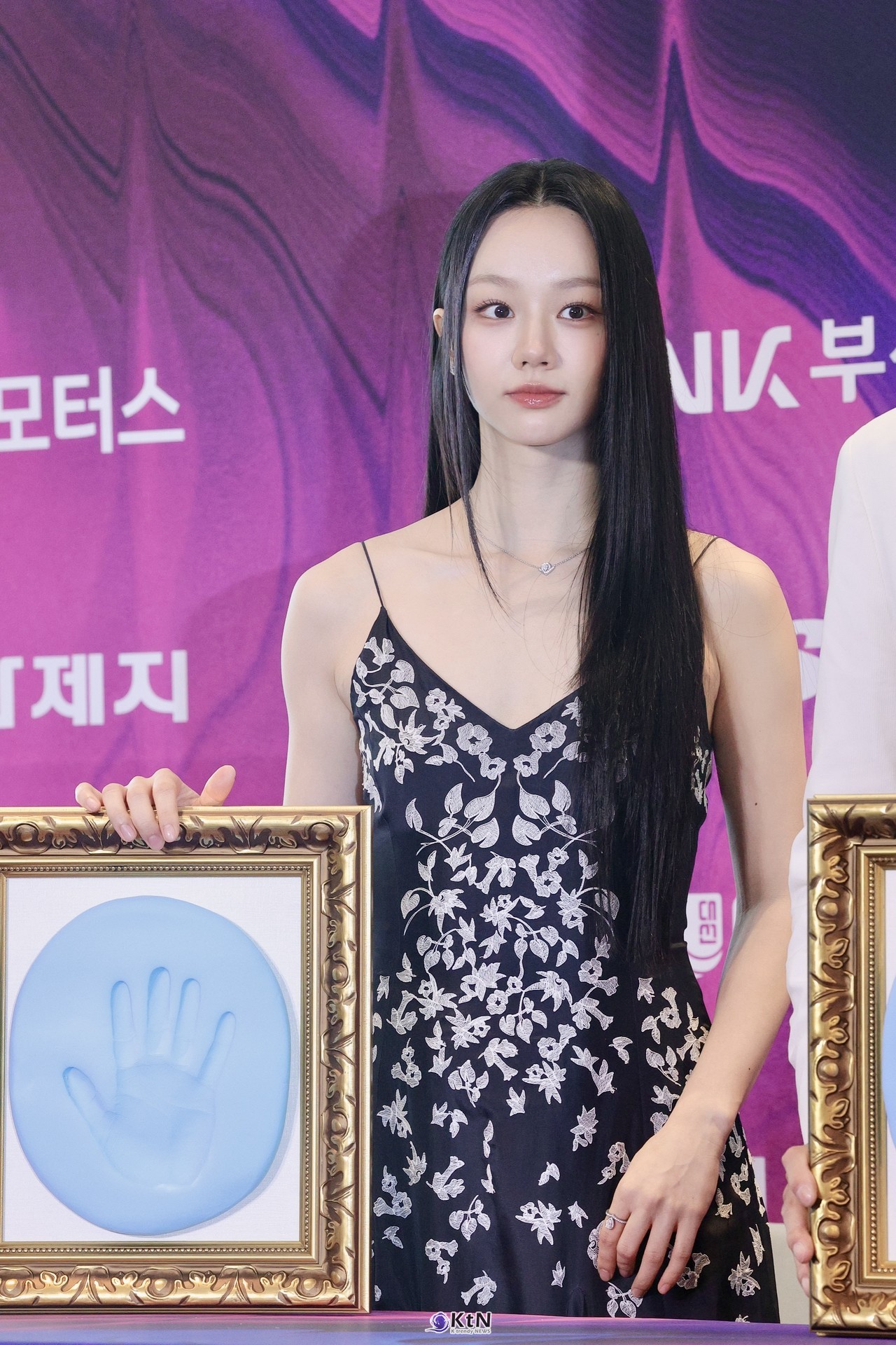 [KtN 현장포토] 장동건·이혜리·최현진, 부일영화상 빛낸 3인 3색 핸드프린팅 현장  사진=2026. 10.23.K trendy NEWS DB ⓒ케이 트렌디뉴스 무단전재 및 수집, 재배포금지