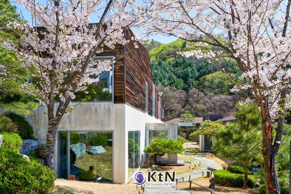 봄을 맞은 힐리언스 선마을. 식사를 마친 뒤 곧바로 실내에 머물기보다 자연 속으로 나와 걷는 생활이 식습관과 운동습관을 연결한다. 사진=힐리언스 선마을 제공