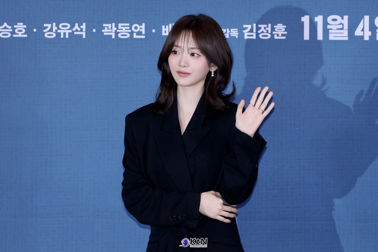 [KtN 현장포토] '최종면접' 조이현, 아찔한 올블랙 킬힐에 숨겨둔 '스릴러 퀸' 비주얼  사진=2026. 10.29 K trendy NEWS DB ⓒ케이 트렌디뉴스 무단전재 및 수집, 재배포금지