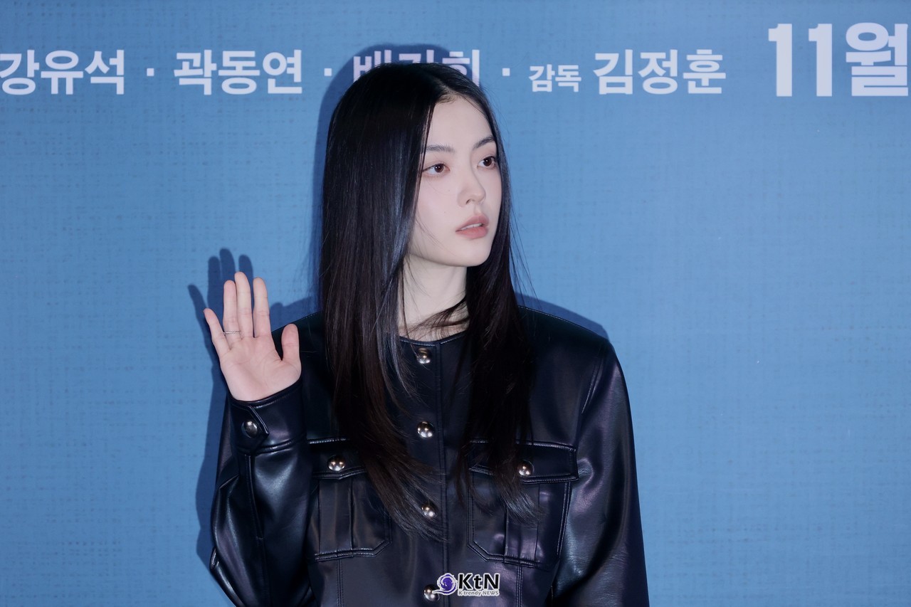 [KtN 현장포토] 배강희, 가죽 재킷 입고 뽐낸 '냉미녀'의 정석… '최종면접' 걸크러시 예고  사진=2026. 10.29 K trendy NEWS DB ⓒ케이 트렌디뉴스 무단전재 및 수집, 재배포금지