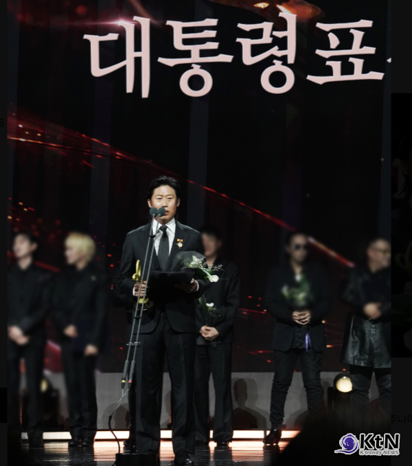큰 상 감사…'대통령표창 ' 유해진, 논란의 ‘암살자(들)’ 지우고 ‘왕사남’만 남긴 수상 소감  사진=2026. 10.31 @vastprbot VAST엔터테인먼트    K trendy NEWS DB ⓒ케이 트렌디뉴스 무단전재 및 수집, 재배포금지